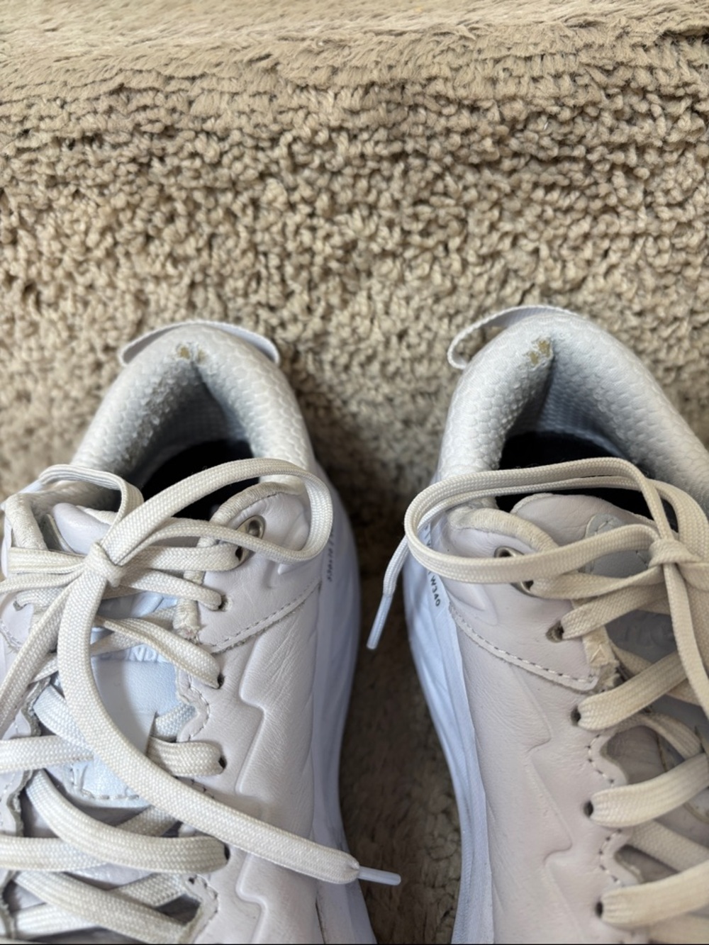 Hoka - Picture 3 of 4